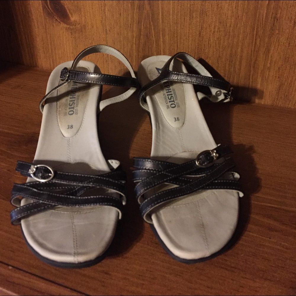 Ladies Black Mephisto Sandals - 38 (7.5)
